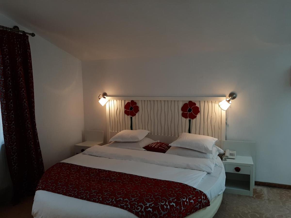 Hotel Condor Oravita Dış mekan fotoğraf